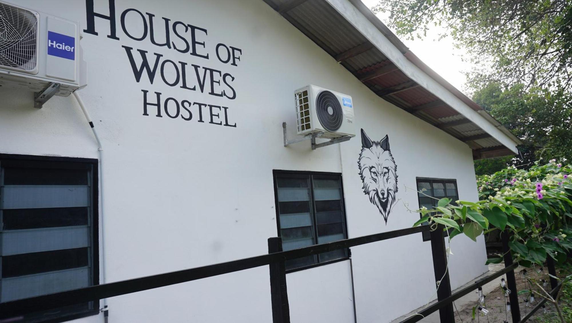 House Of Wolves Hostel Pantai Cenang  Zewnętrze zdjęcie