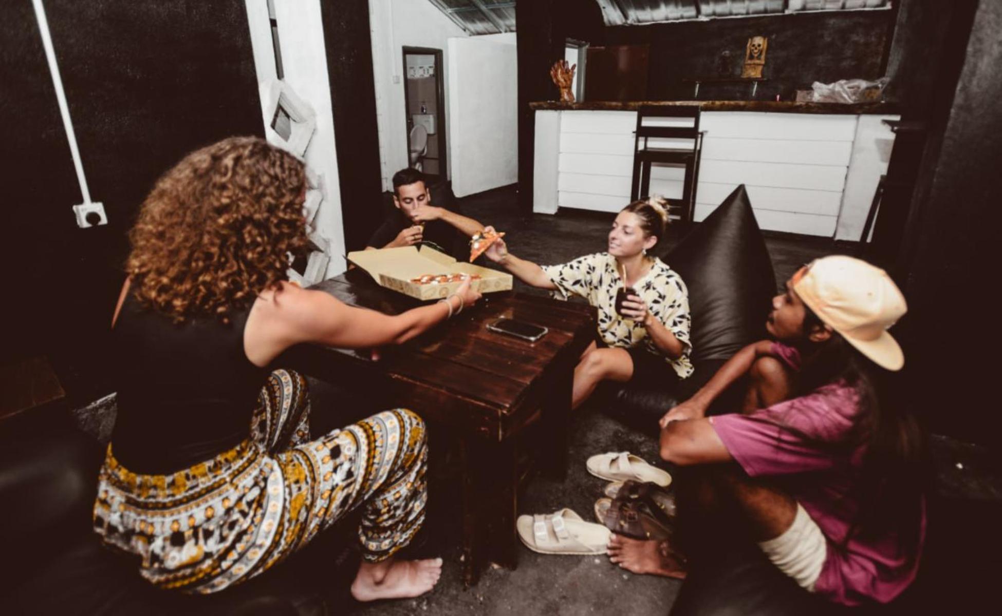 House Of Wolves Hostel Pantai Cenang  Zewnętrze zdjęcie